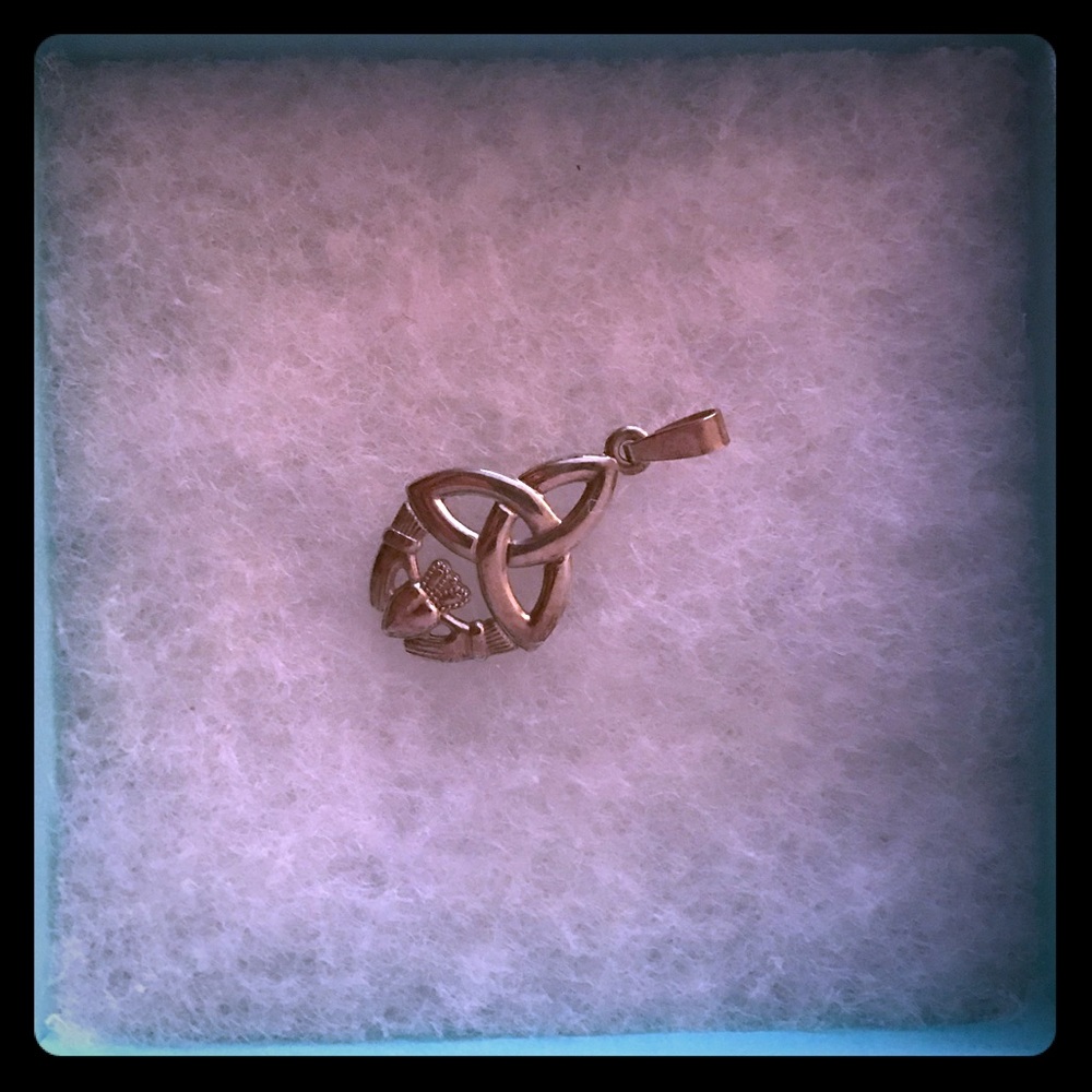 Claddagh Pendent